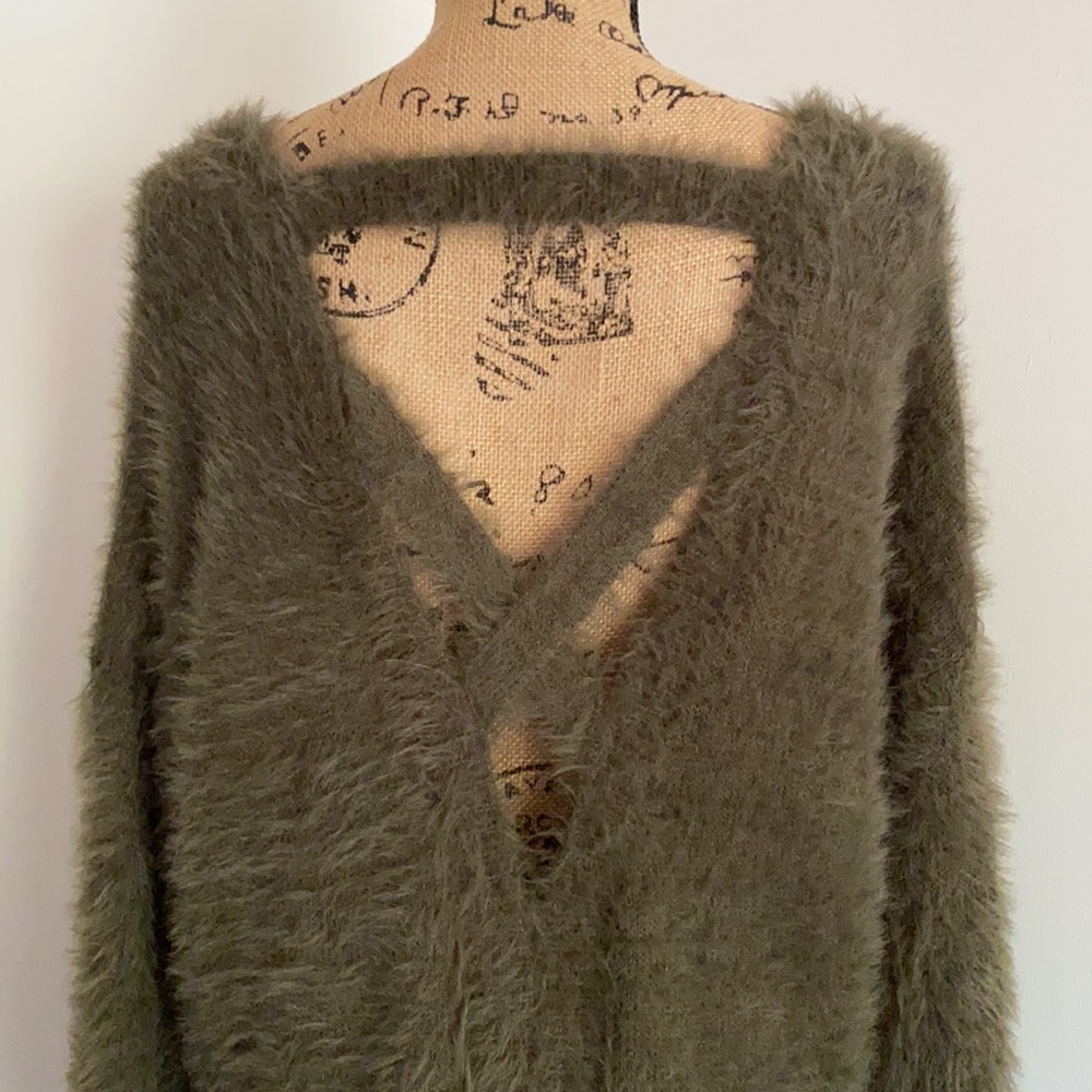 New Ruby Moon Oversize Fuzzy Sweater Long Sleeve M - image 4